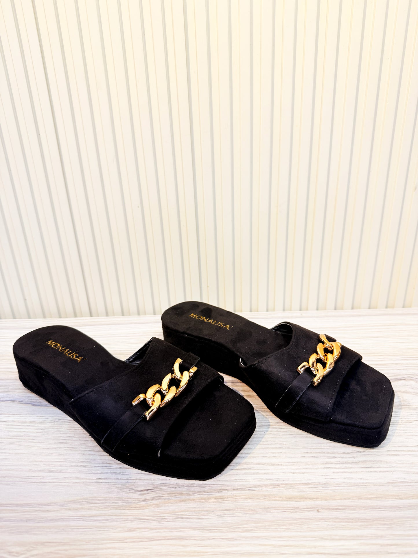 Flat Summer Footwear