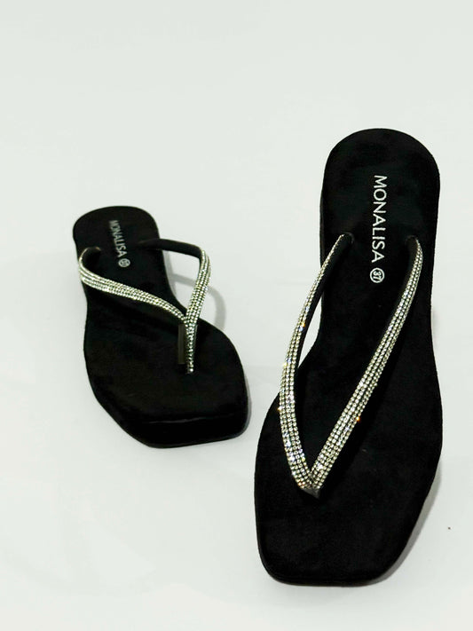 Sparkly Women's Flip Flops for Summer Comfort