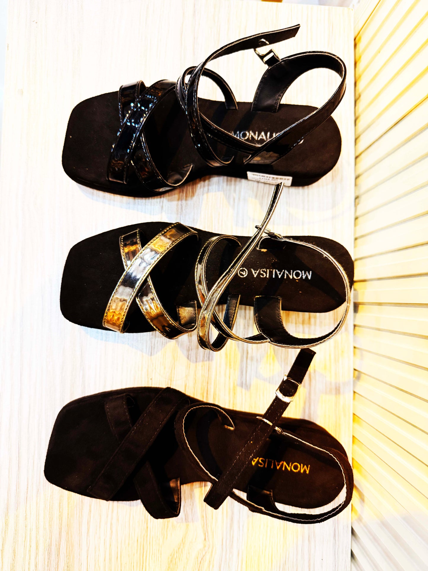 Strappy Flatform Sandal