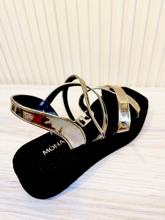 Strappy Flatform Sandal