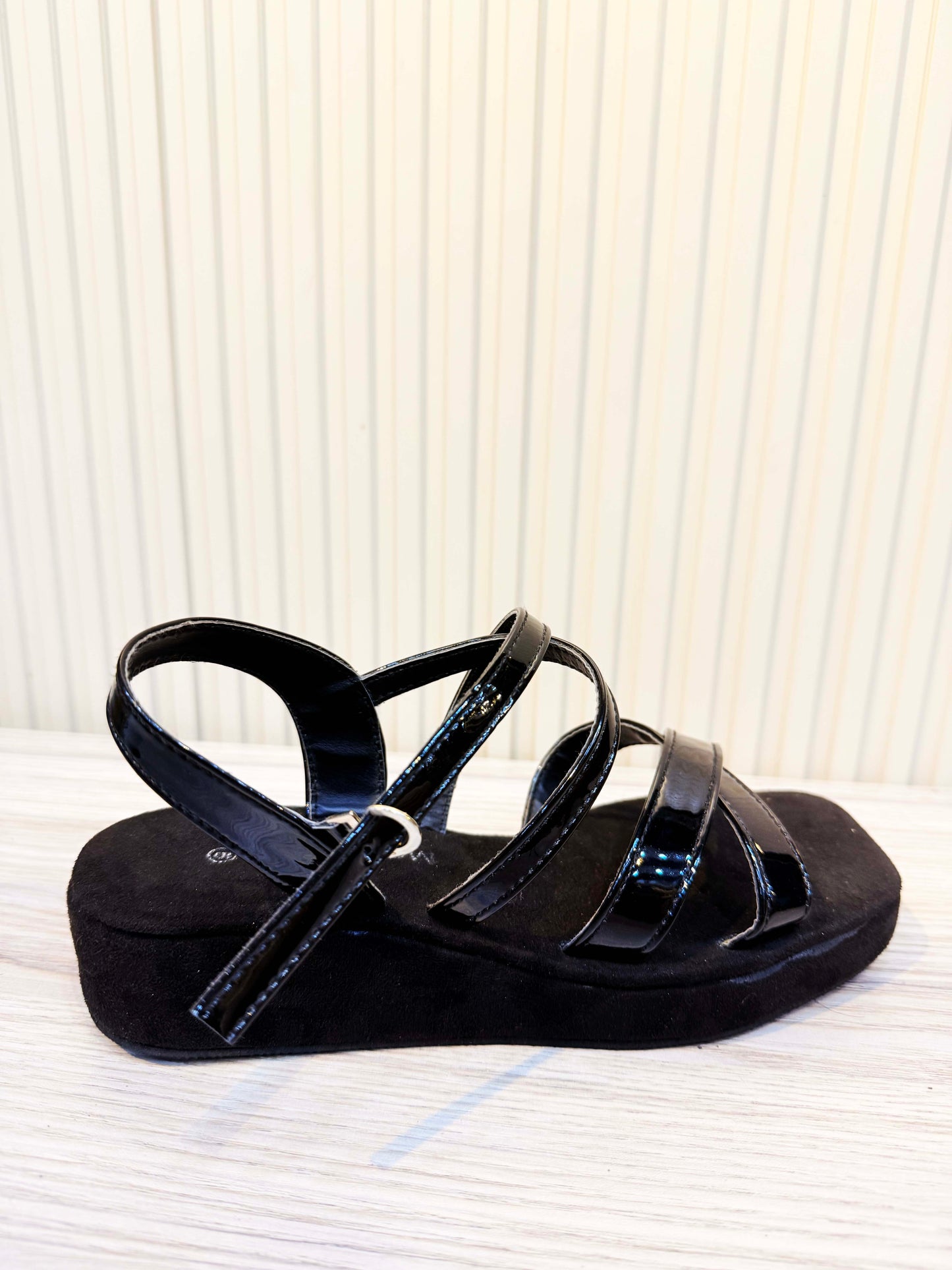 Strappy Flatform Sandal