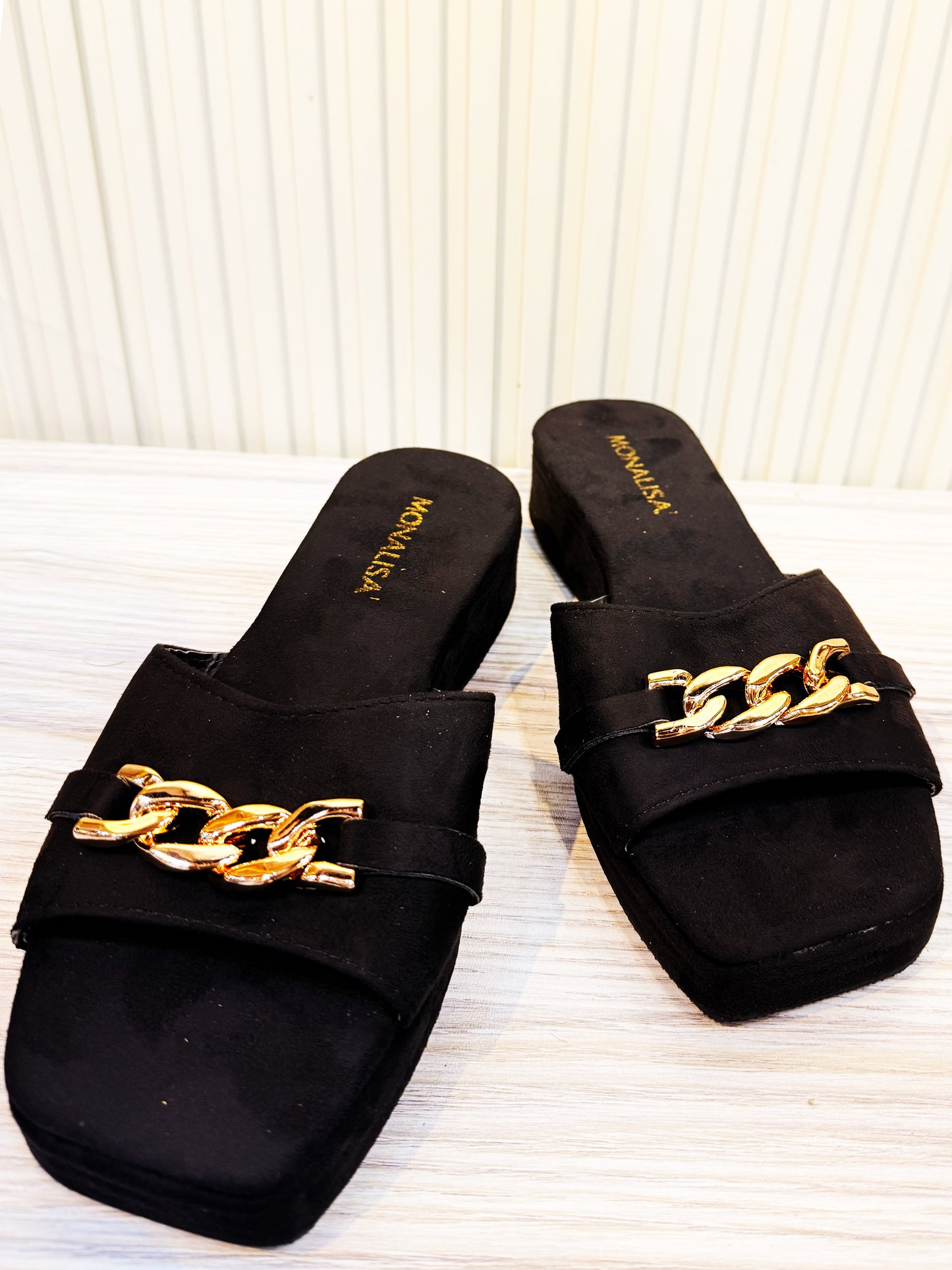 Flat Summer Footwear