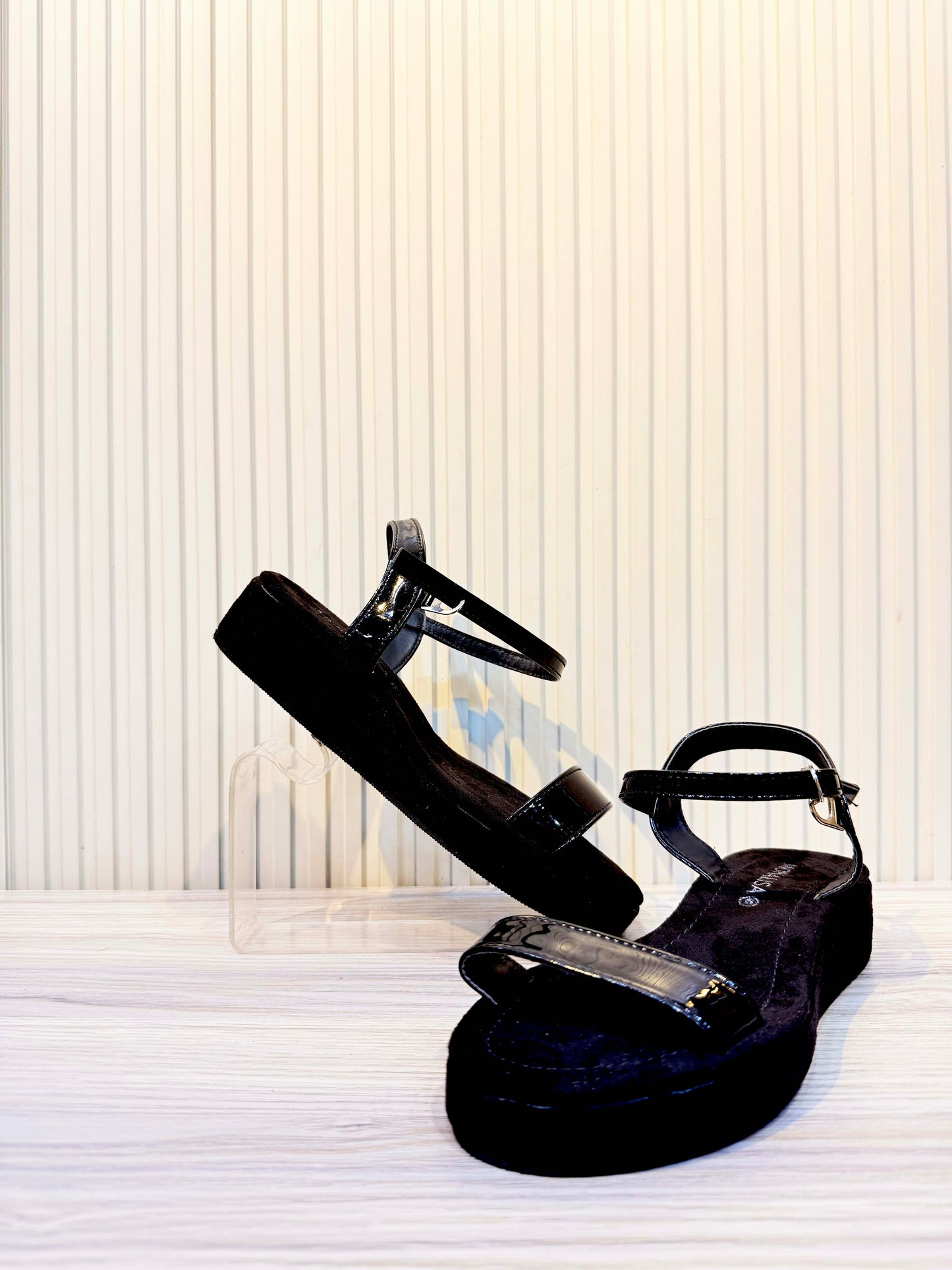 Strappy Flatform Sandal