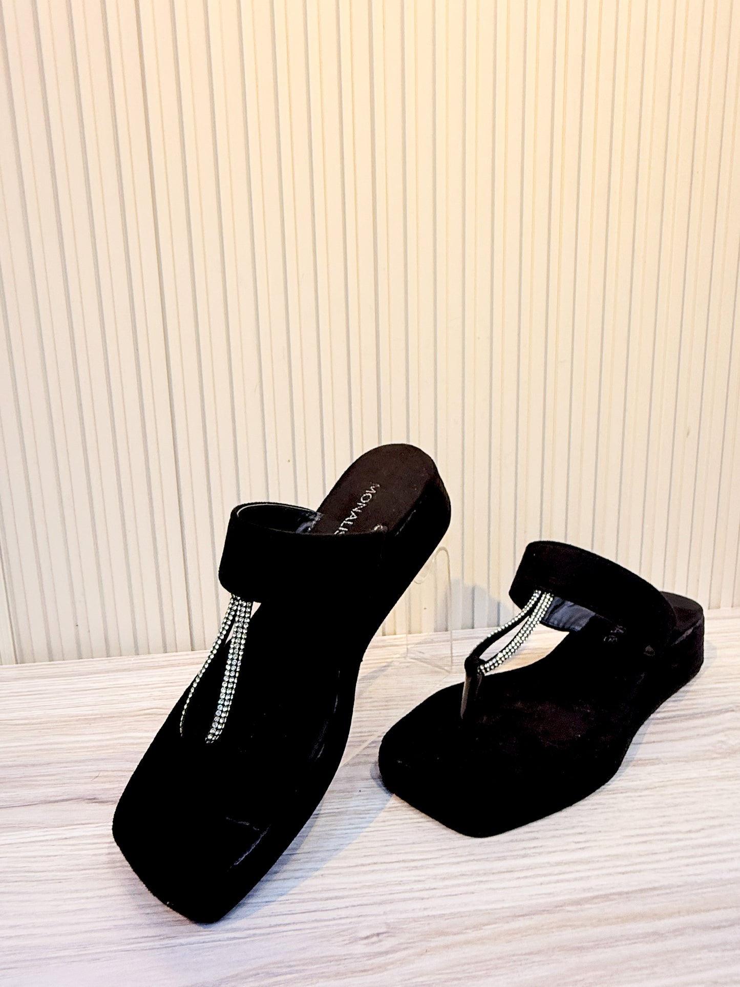 Sparkle T-Strap Square Toe Sandals - Black