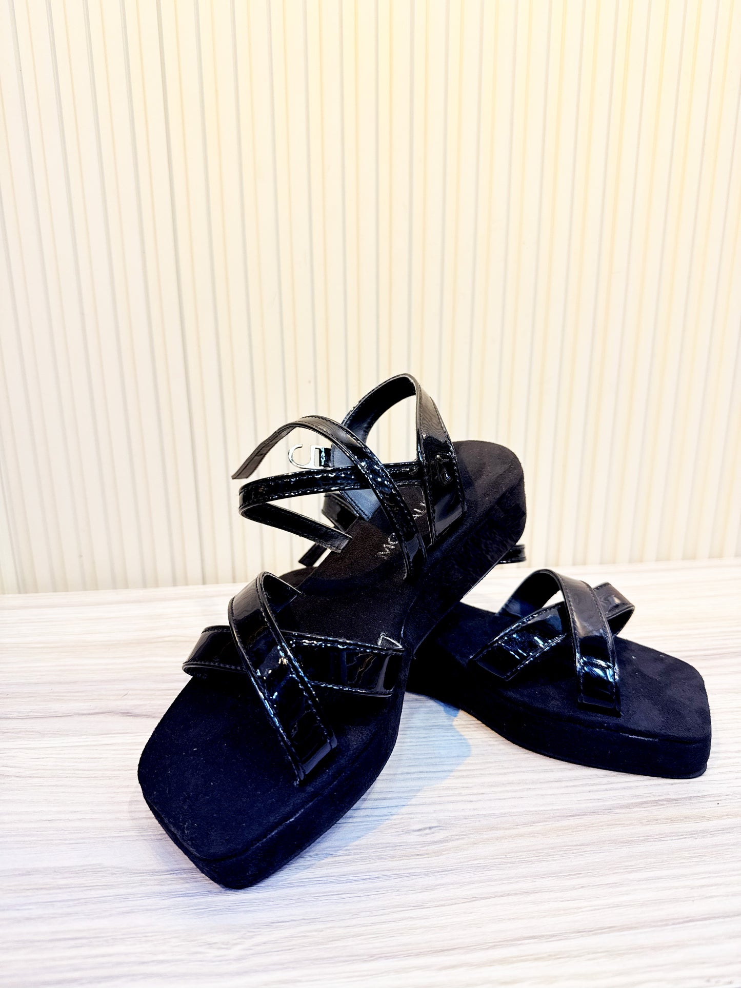 Strappy Flatform Sandal